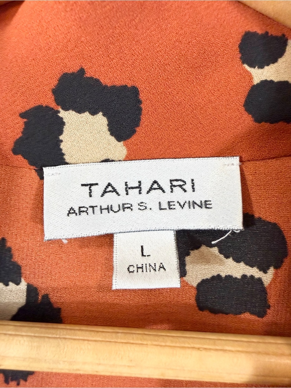 Tahari ASL Orange Leopard Print Blouse Size L Sleeveless Tie Neck Office Casual - Picture 4 of 7